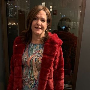 Meet your Posher, Angela